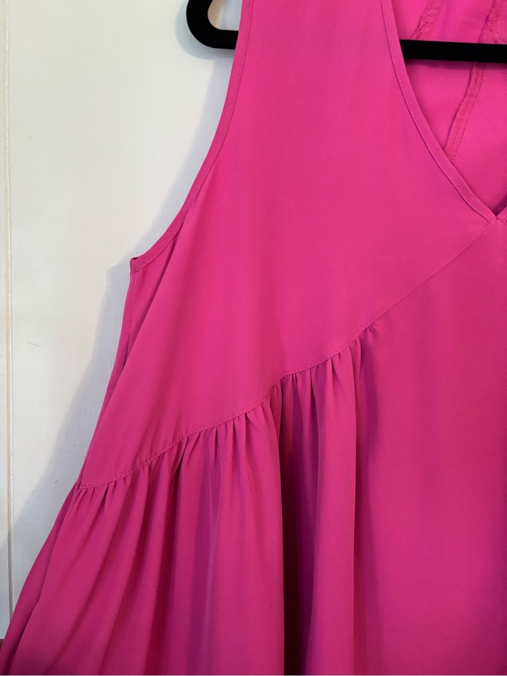 Sleeveless V-Neck Tunic in Bright Pink - Picture 3 of 6